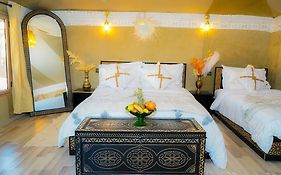 Young Luxury Camp Merzouga