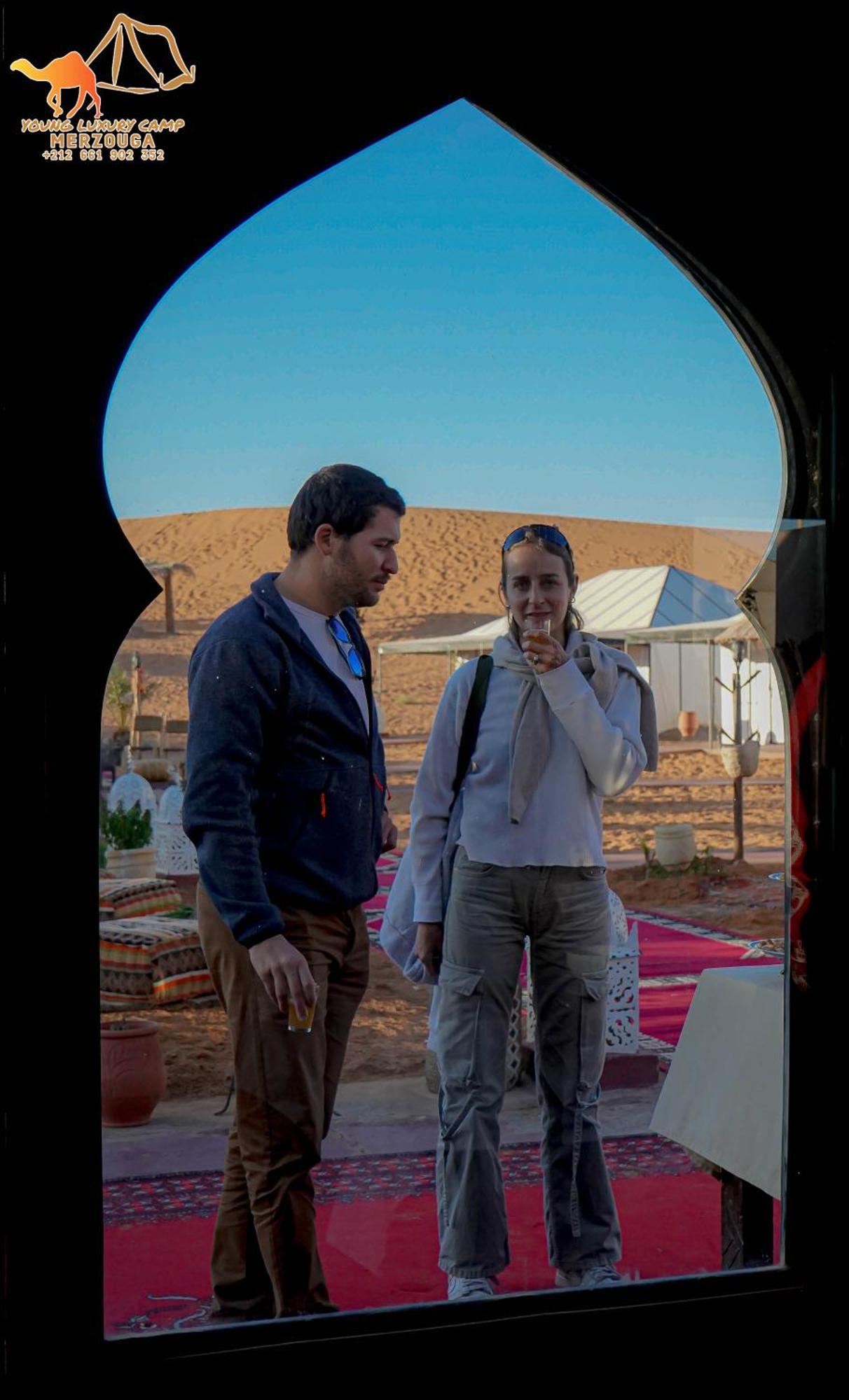 Young Luxury Camp Merzouga Esterno foto
