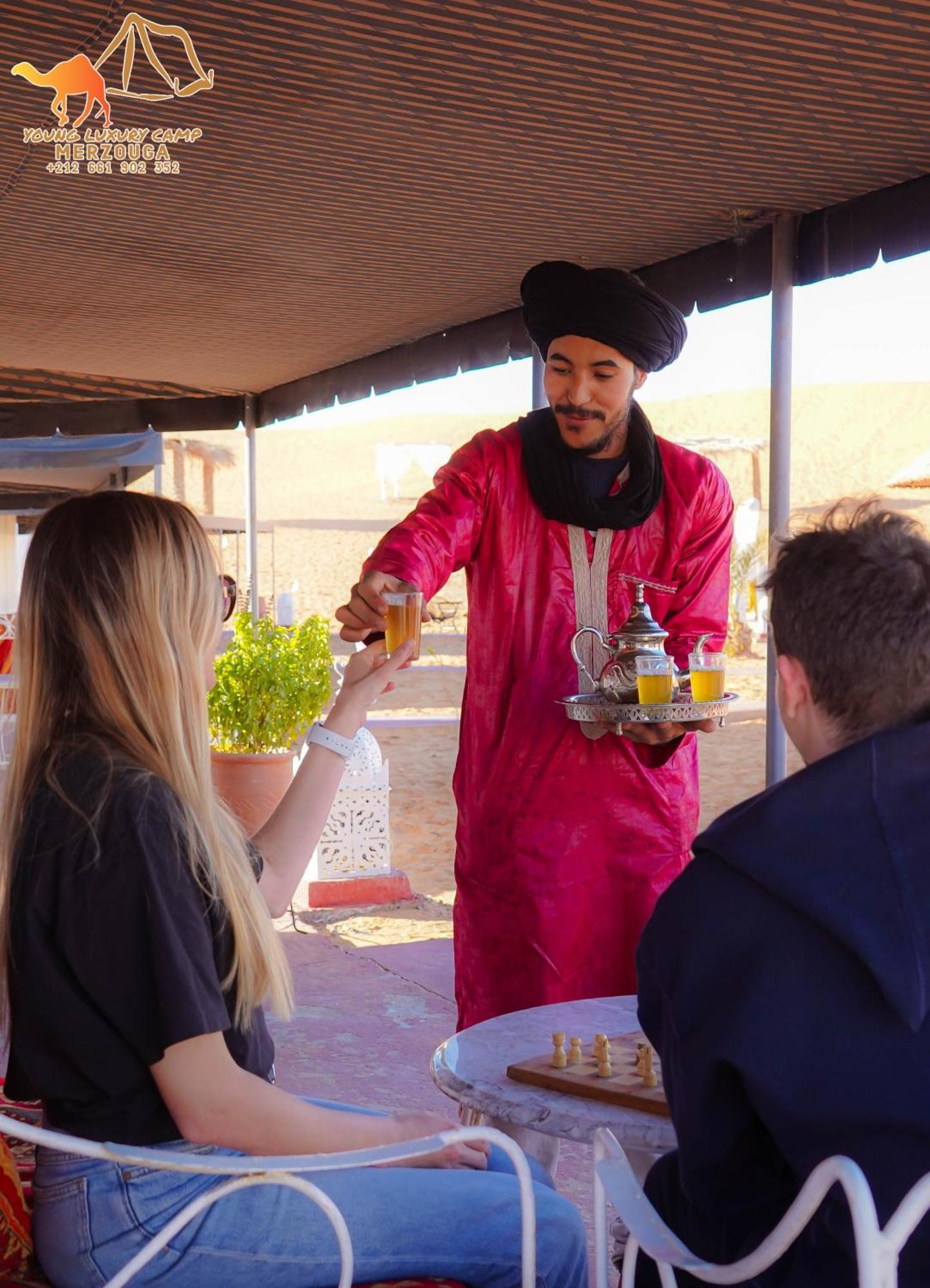Young Luxury Camp Merzouga Esterno foto
