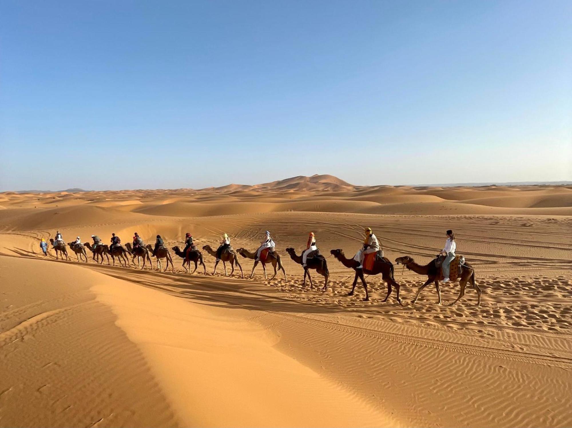 Young Luxury Camp Merzouga Esterno foto